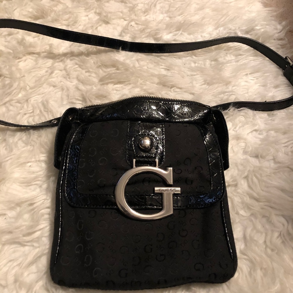Guess cross body